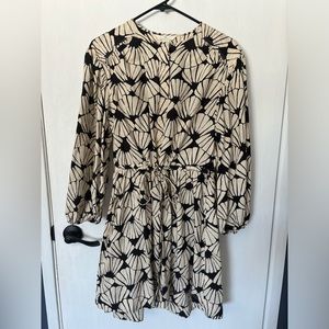 HM Patterned Burlap Dress- Small (fits like Med)